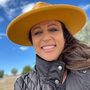 Meet your Posher, Karna